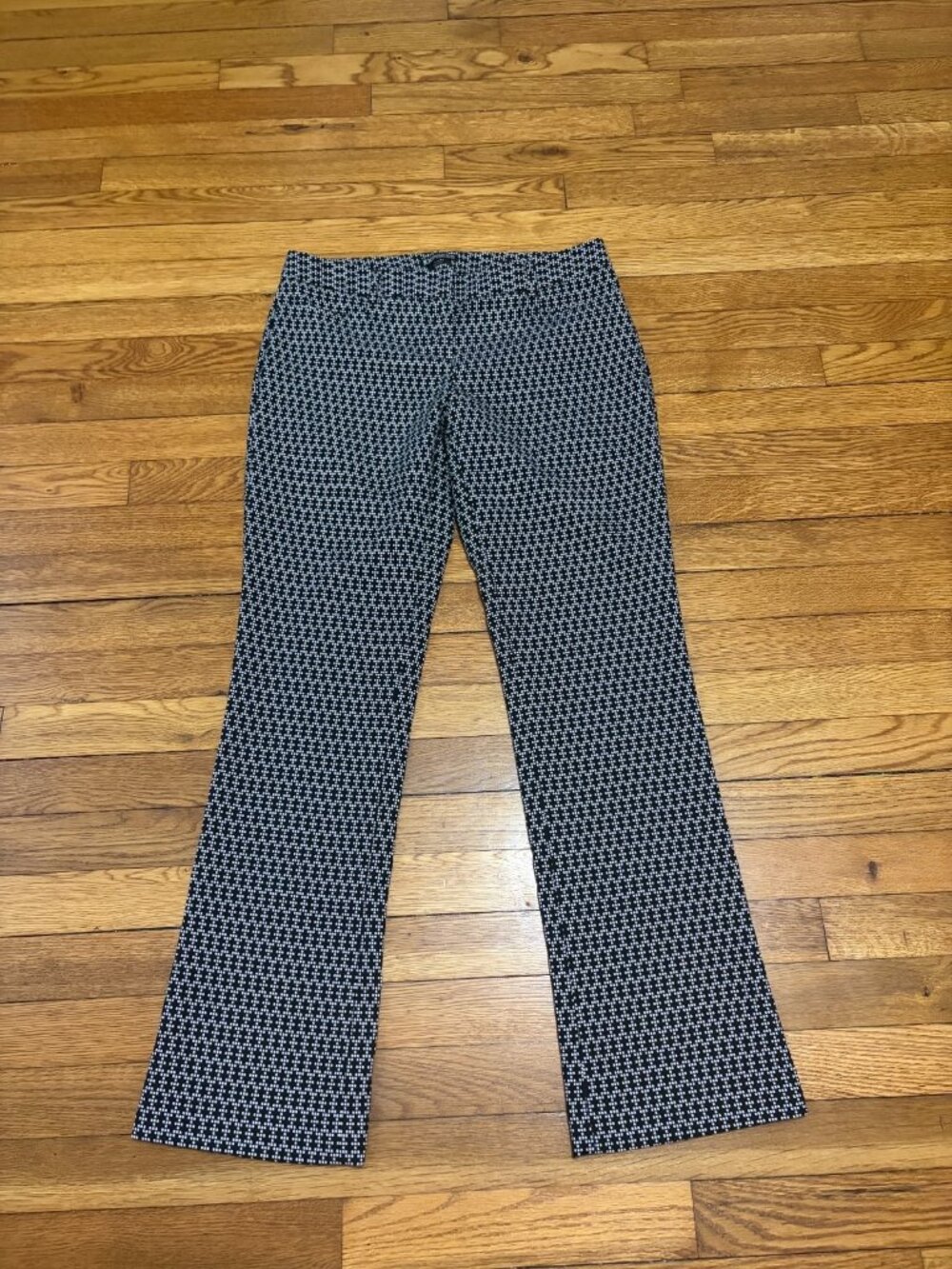 Express Columnist Dress Pants Size 4 Black White Patterned Bootcut Trousers